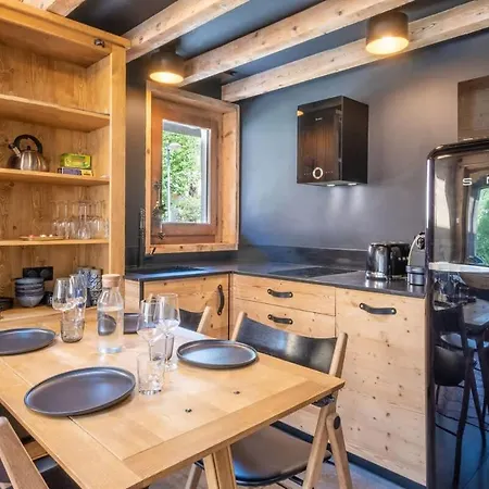 Racar Pour 4 Personnes, Centre Et Vue Sur La Montagne Appartement